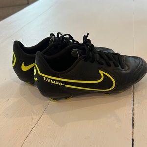 Nike youth soccer cleats size 4.5 youth